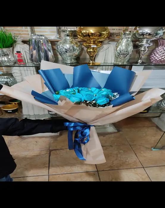 دسته گل ابی طرح آروشا