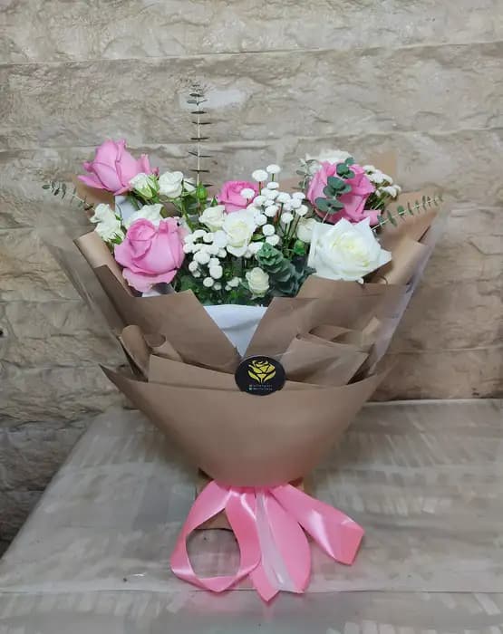 باکس گل رز طرح نارسیس