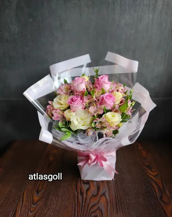 باکس گل سفید طرح ملیحه