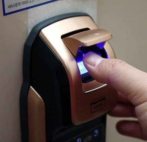 قفل الکترونیکی سامسونگ DP930 — تصویر ۴