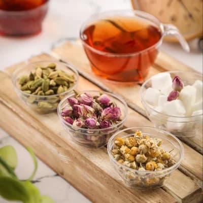 ظرف یکبارمصرف پذیرایی هلنسا 50 سی سی با درب — تصویر ۲
