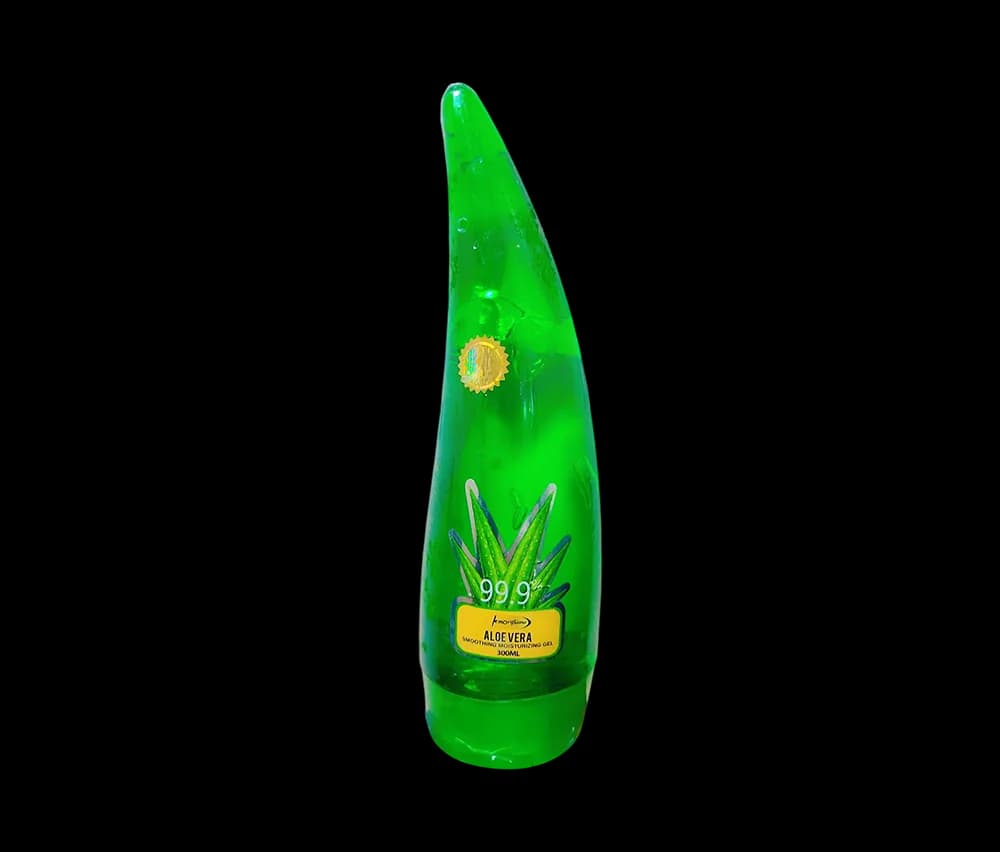 ژل آبرسان و مرطوب کننده آلوئه ورا Kmoriflame مناسب صورت و بدن حجم 300 میلی لیتر