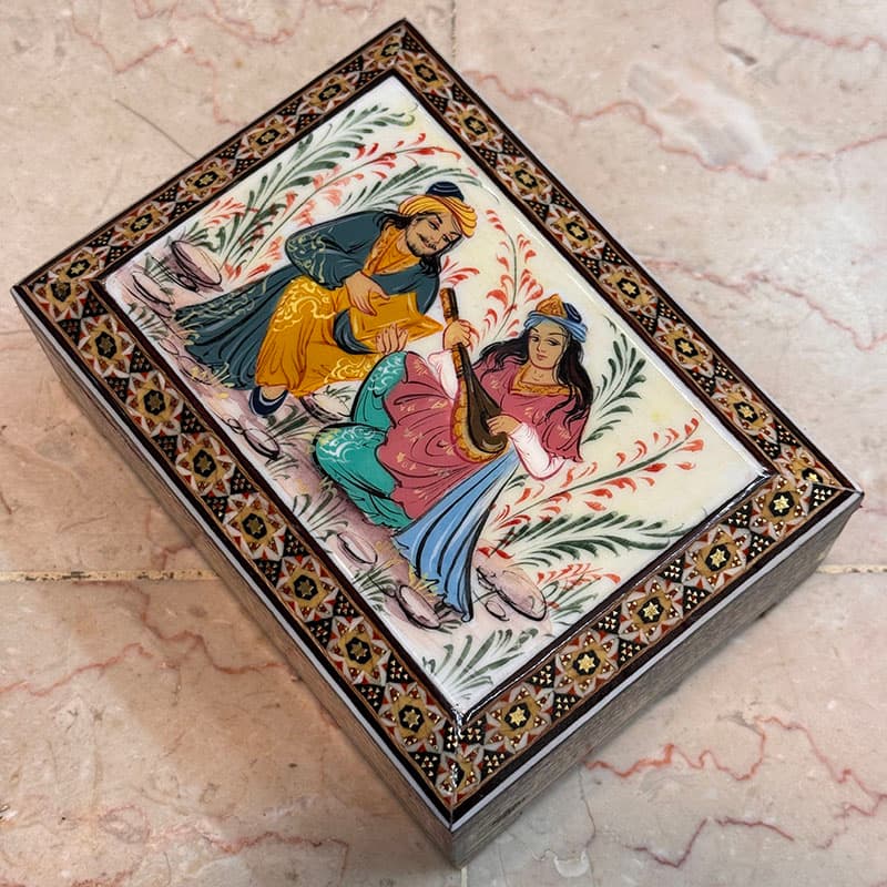 جعبه خاتم کاری استخونی لیلی و مجنون — تصویر ۴