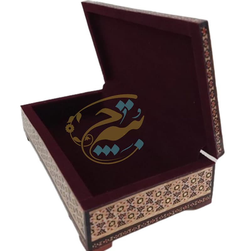 جعبه خاتم کاری استخونی لیلی و مجنون — تصویر ۵