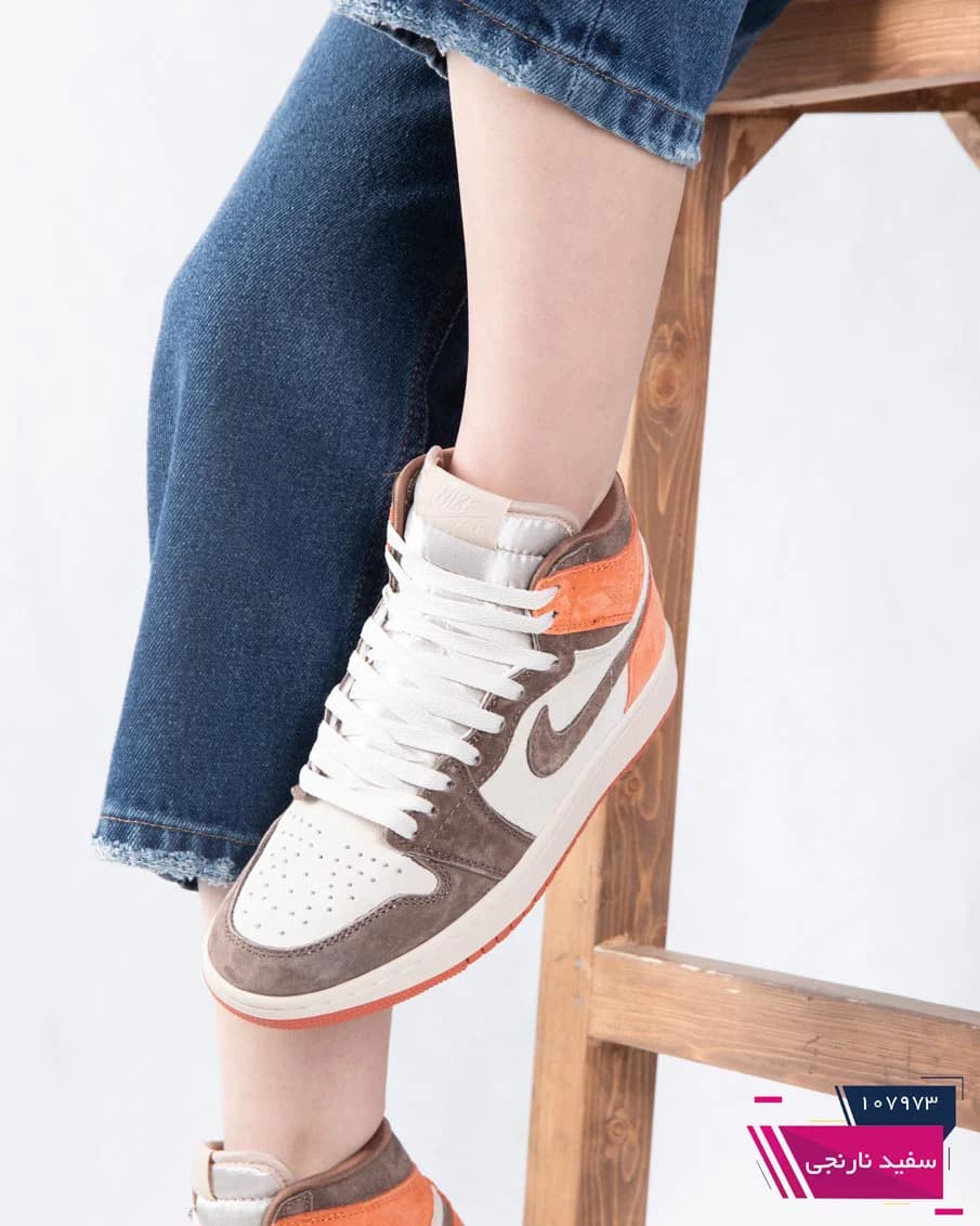 کتونی دخترونه وارداتی مستر جردن وان داست کلای NIKE 2941 — تصویر ۳
