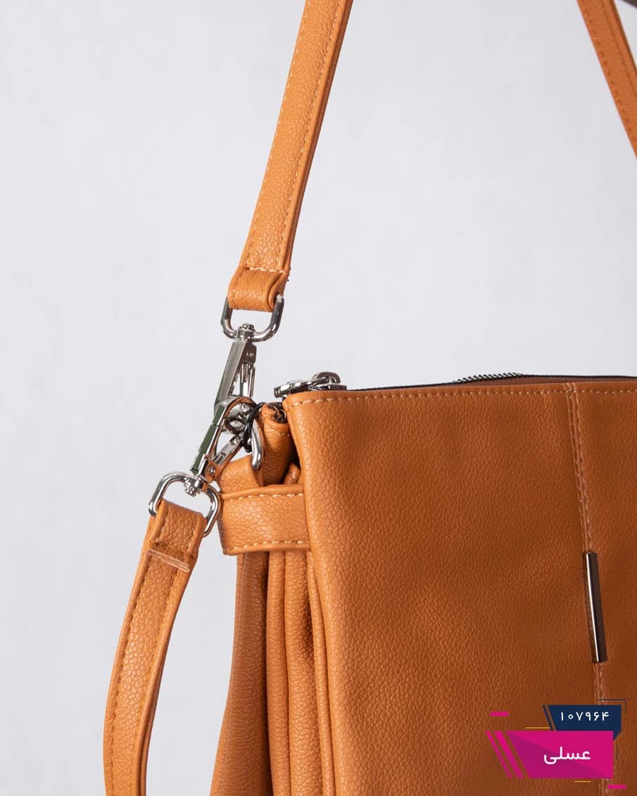 کیف وارداتی سه خونه یراق خطی OXIN 129 — تصویر ۴