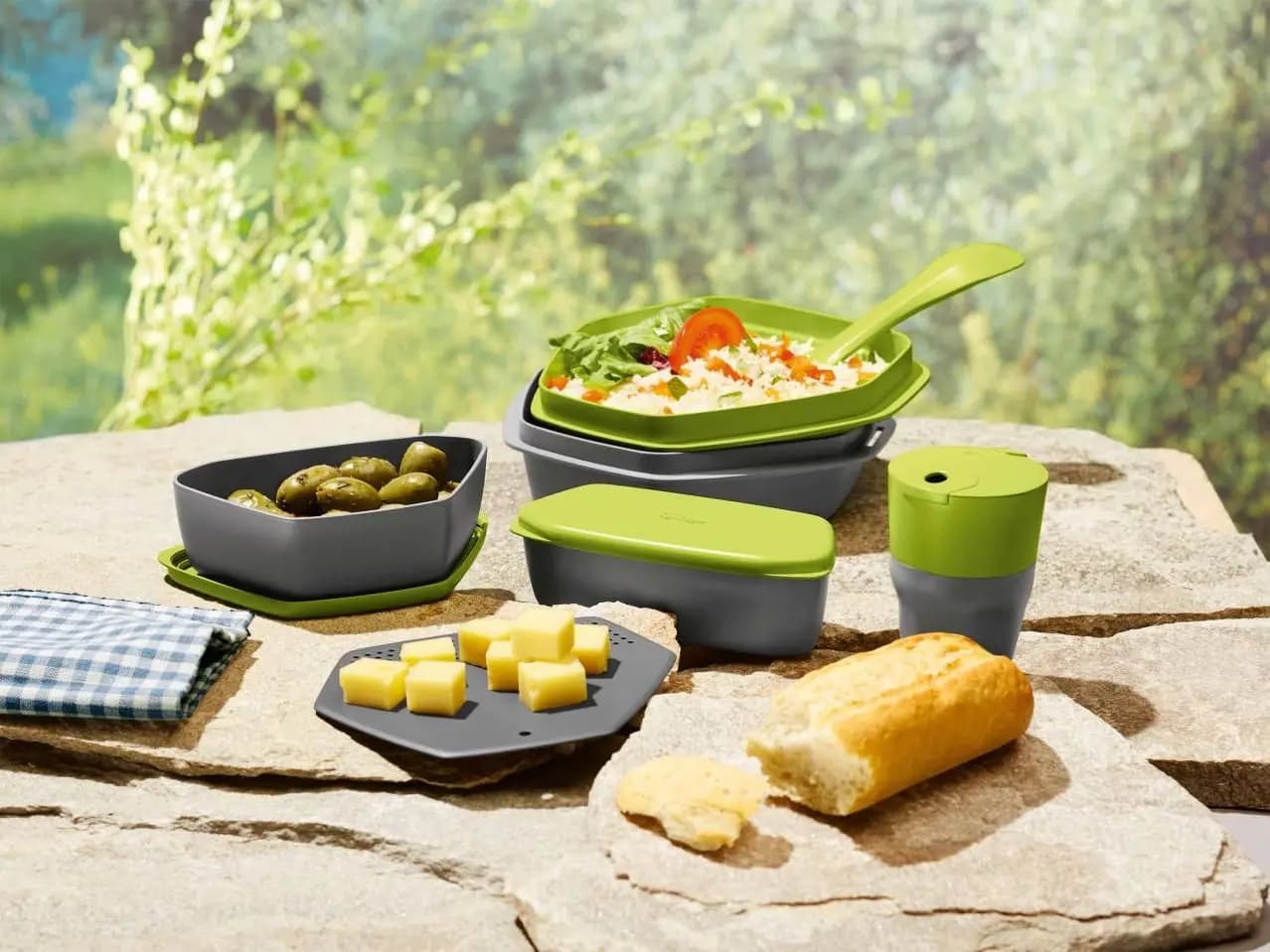 ست ظروف سفری کریویت Crivit Camping Dining Set — تصویر ۲