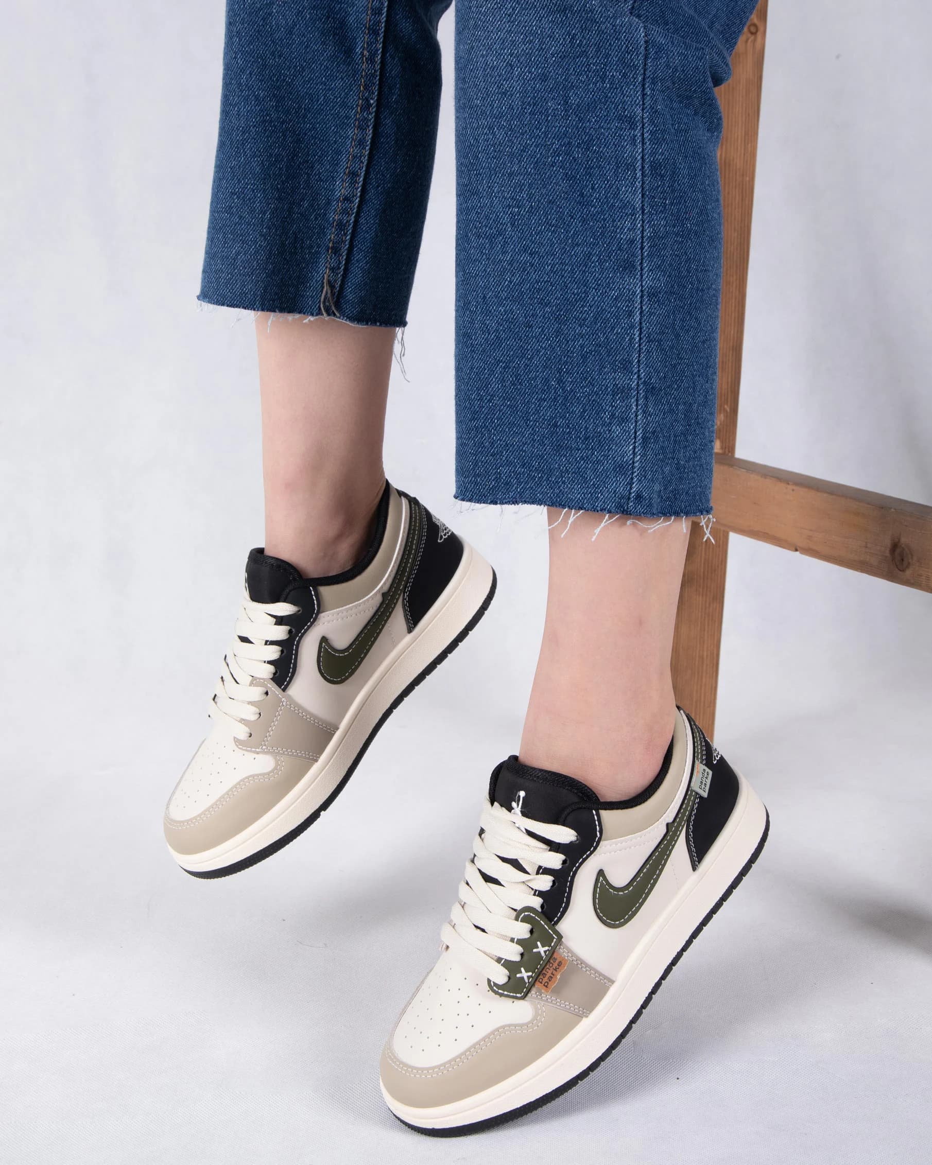کتونی دخترونه وارداتی جردن31182PANDA/KSHOES