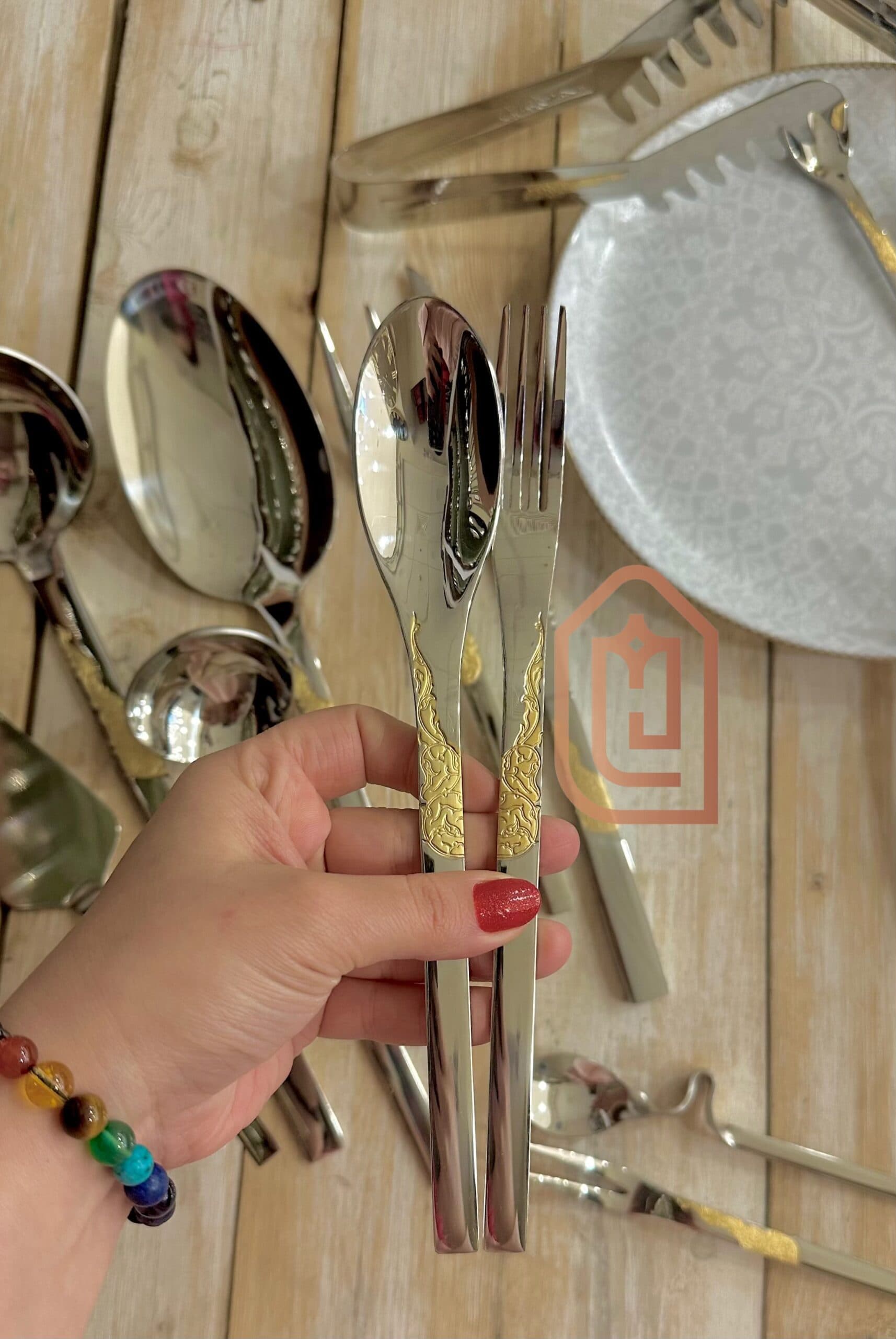 سرویس قاشق چنگال ۱۵۵ پارچه ۳۰ نفره برند بارونیا
