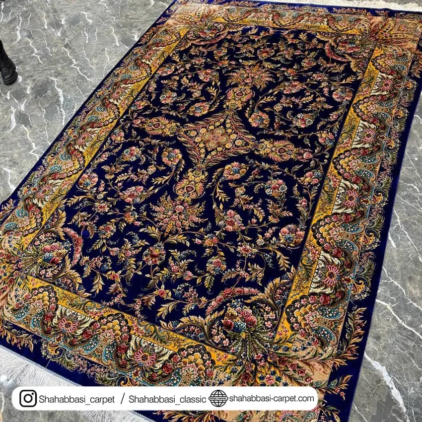 فرش تمام ابریشم کد 51 سرمه ای — تصویر ۳