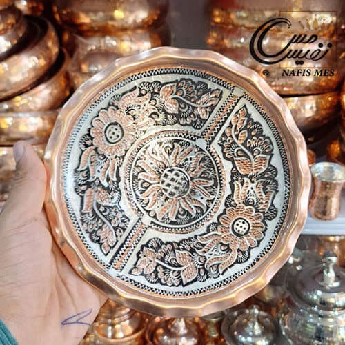 پیش دستی نقره کوب مسی سه پایه مدل مارال