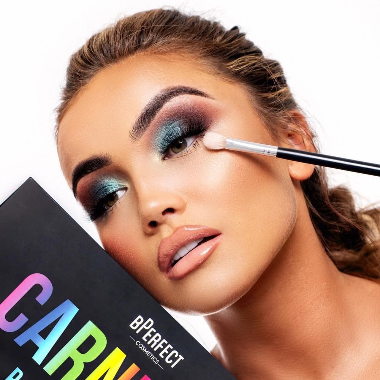 پالت سایه بی پرفکت Carnival XL Pro — تصویر ۵