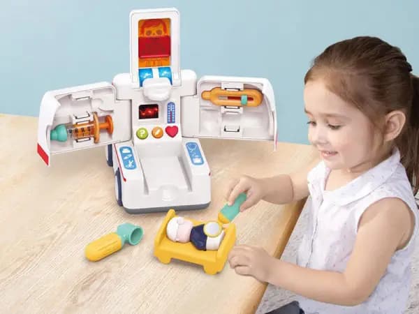 آمبولانس موزیکالی هالی تویز Huile toys — تصویر ۵