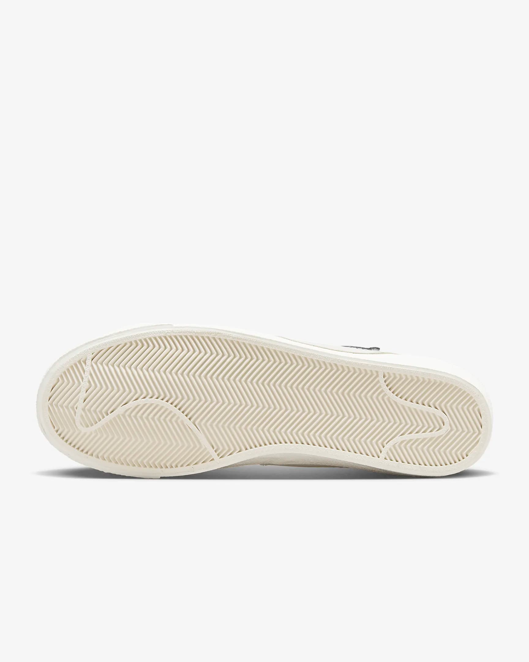 Nike Blazer Low ’77 Jumbo SE — تصویر ۲