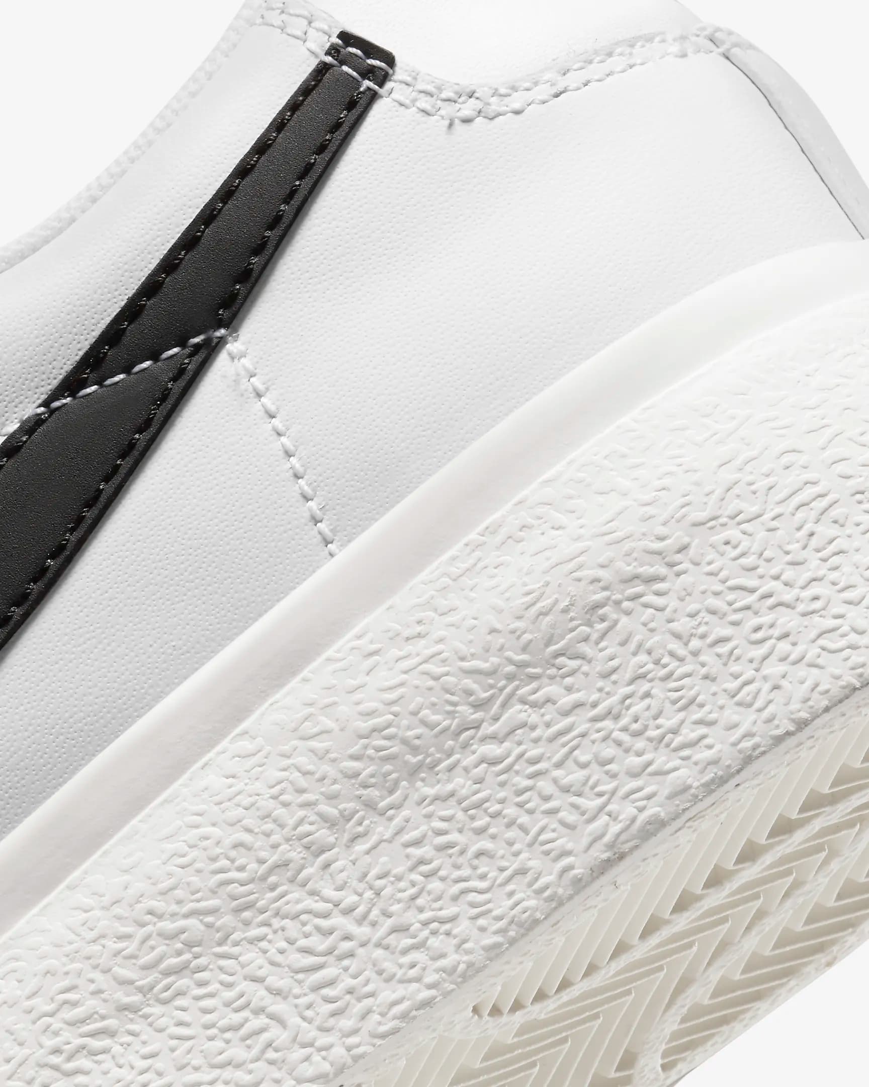 کتونی اورجینال زنانه نایکی بلیزر لو پلتفرم – Nike Blazer Low Platform — تصویر ۸