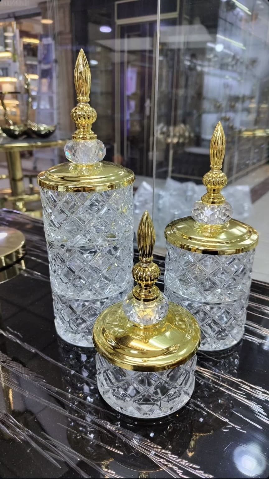 شکلات خوری کریستالی