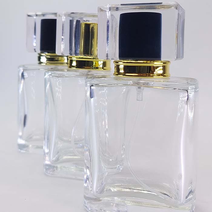 شیشه عطر میس دیور بلند درب مشکی 50 میل 12 عددی — تصویر ۳
