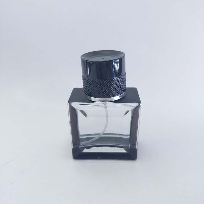 شیشه عطر طرح لاگوست 30 میل 12 عددی