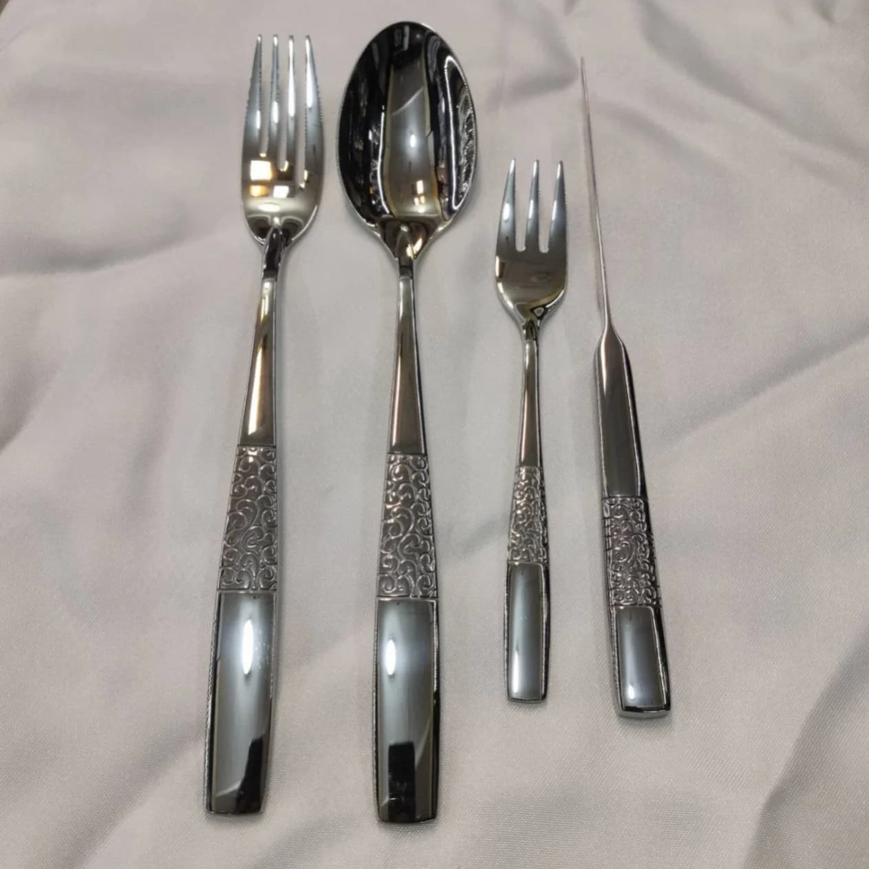 سرویس قاشق و چنگال ATC ای تی سی 18 نفره 97 پارچه مدل 104 — تصویر ۲