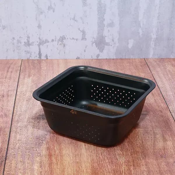 آبکش استیل مربع برند 4HOME با رنگ کوره ای مشکی در 6 سایز — تصویر ۴