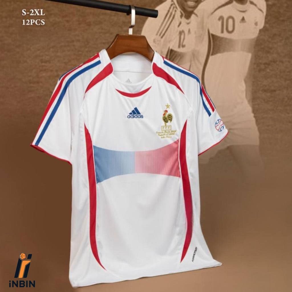 لباس اول فرانسه کلاسیک ورژن پلیری (فصل 2006) کد 56605