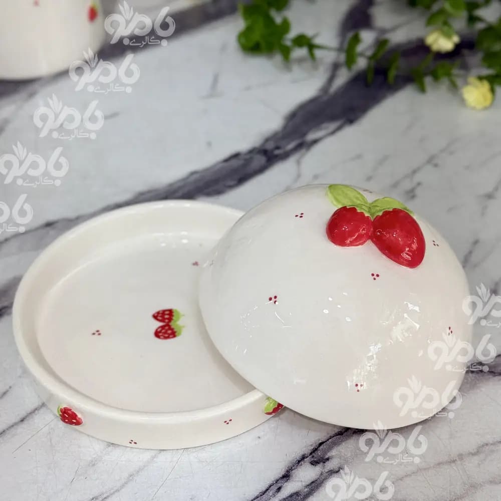 کره خوری توت فرنگی — تصویر ۳