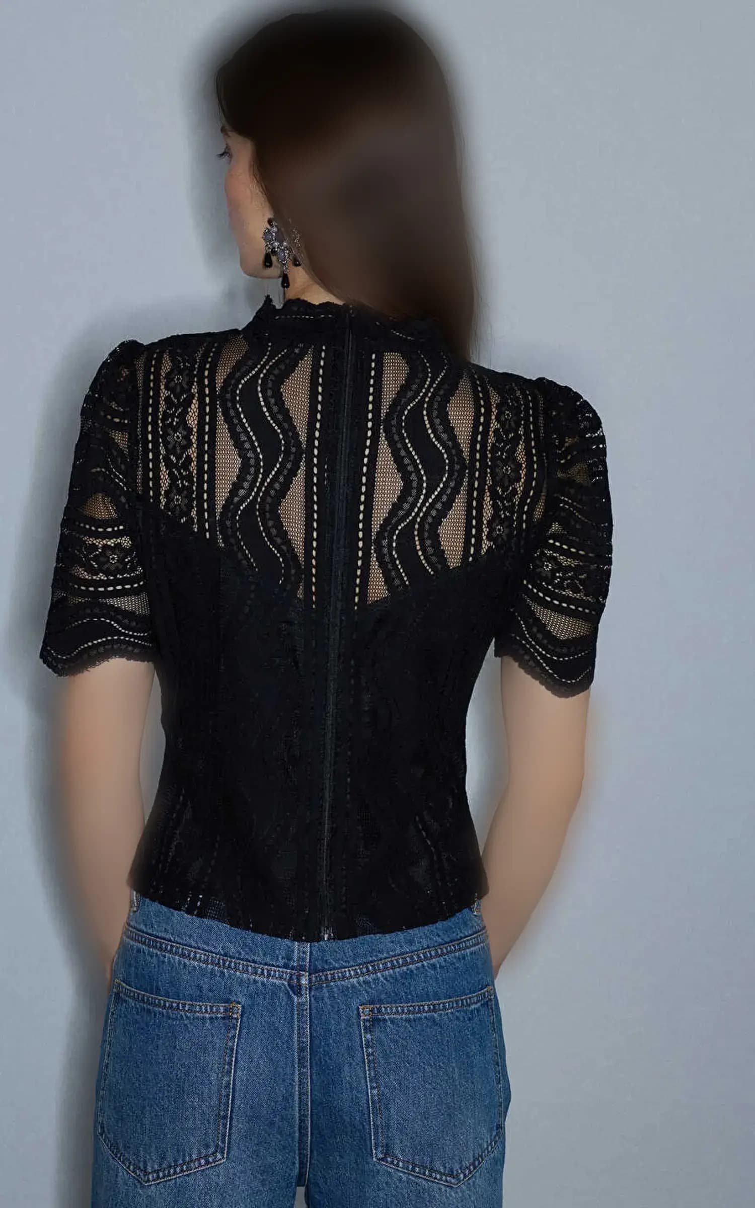بلوز زنانه گیپور آستین کوتاه یقه ایستاده IPEKYOL با کد IW6260006131 — تصویر ۵