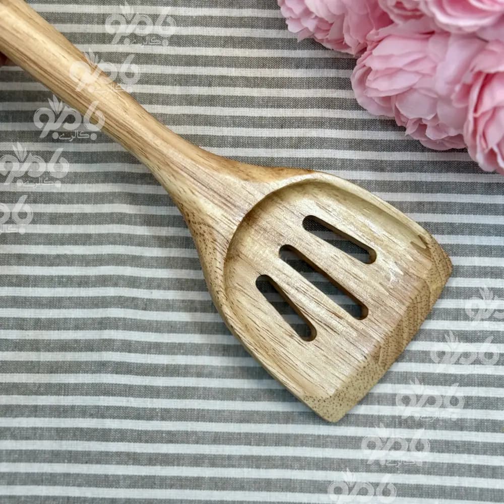 کفگیر چوبی رابر کلاسیک ضخیم Sk08 — تصویر ۳