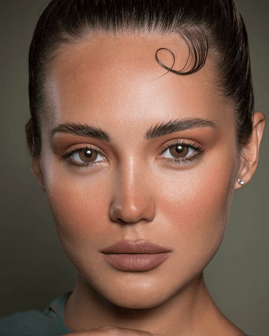 لنز طبی رنگی ادکت مارون انستازیا (Anesthesia addict marron)