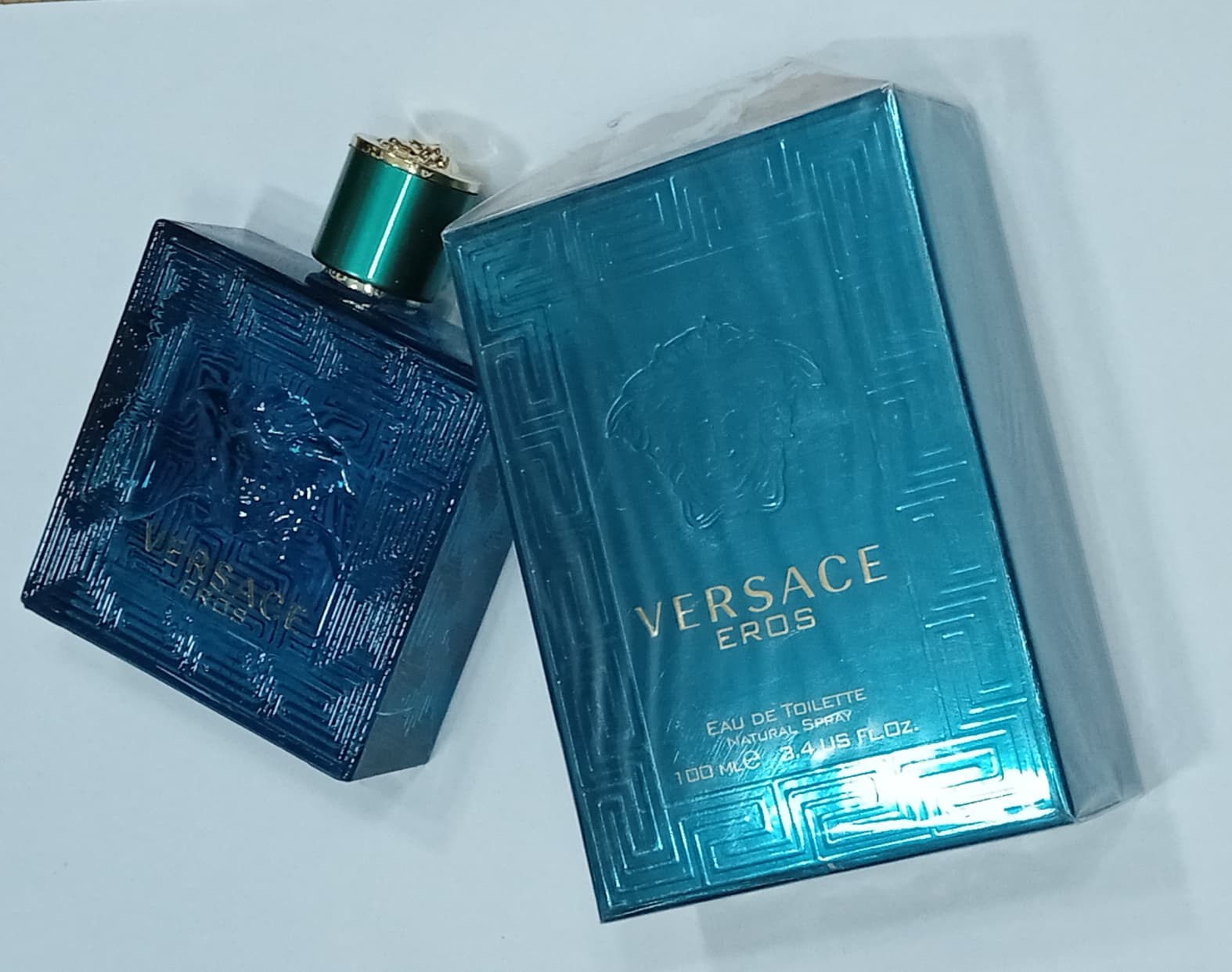 عطر ورساچه اروس مردانه عطری — تصویر ۳