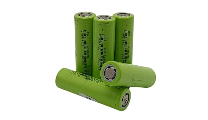 باتری لیتیوم یون مدل JOOL-INR18650-5C-2200Mah (استوک با کارکرد صفر)