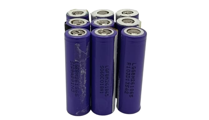 باتری لیتیوم یون مدل LG-INR18650-M26-10C-2600Mah بنفش (کارکرده در حد نو) — تصویر ۲