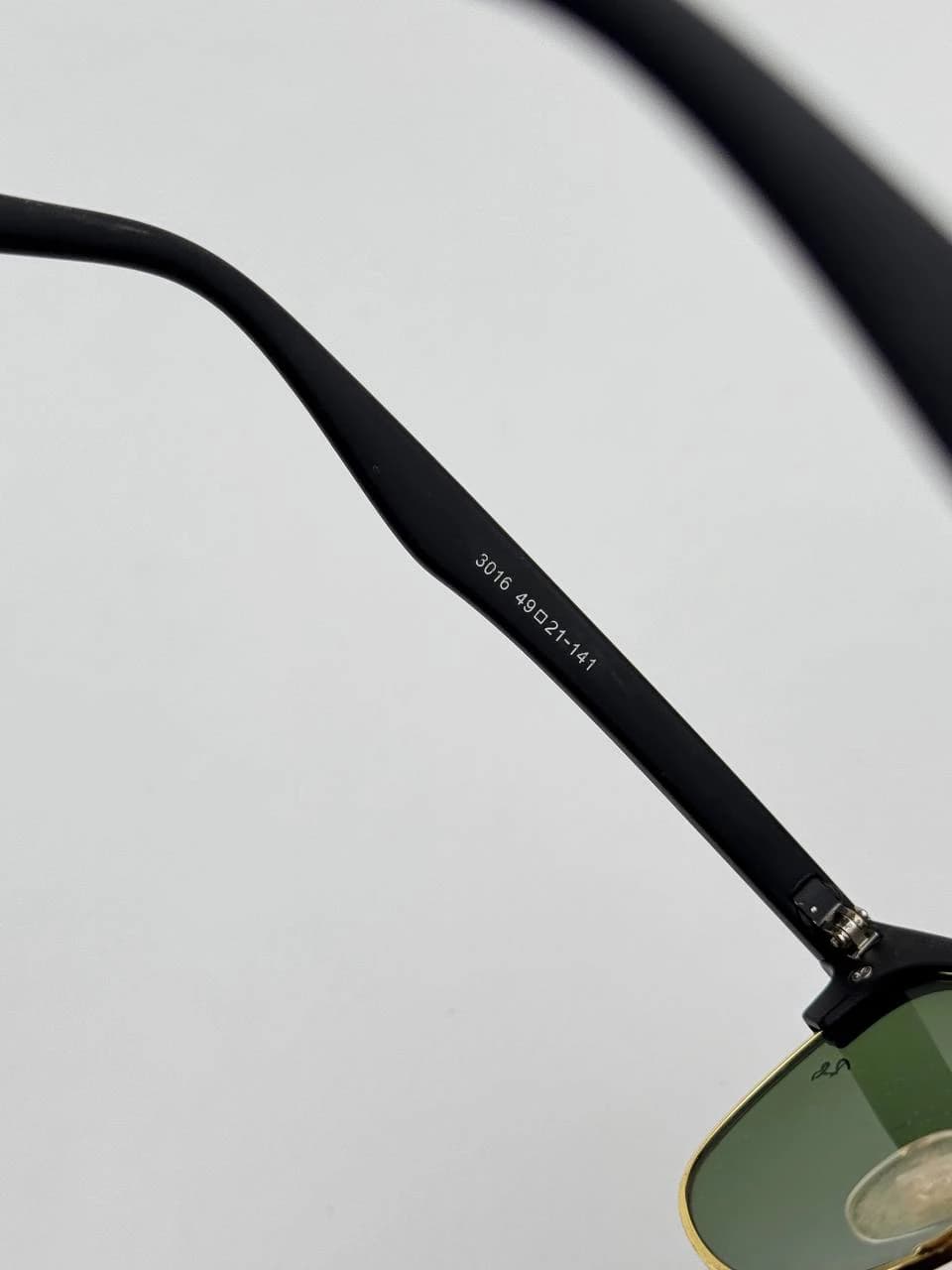 عینک آفتابی ریبن مدل RB3016 — تصویر ۵