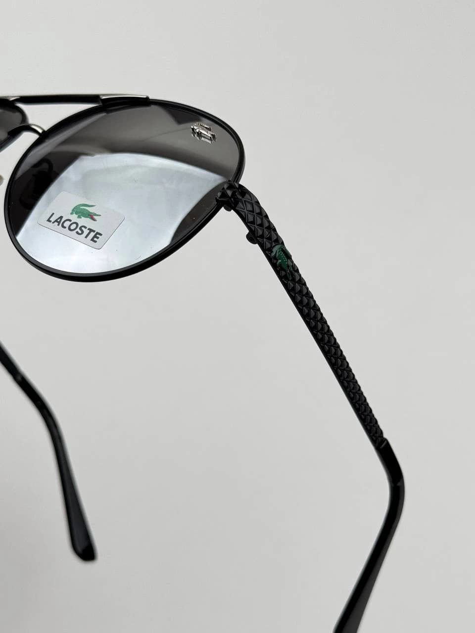 عینک آفتابی لاگوست مدل LA1899 — تصویر ۵