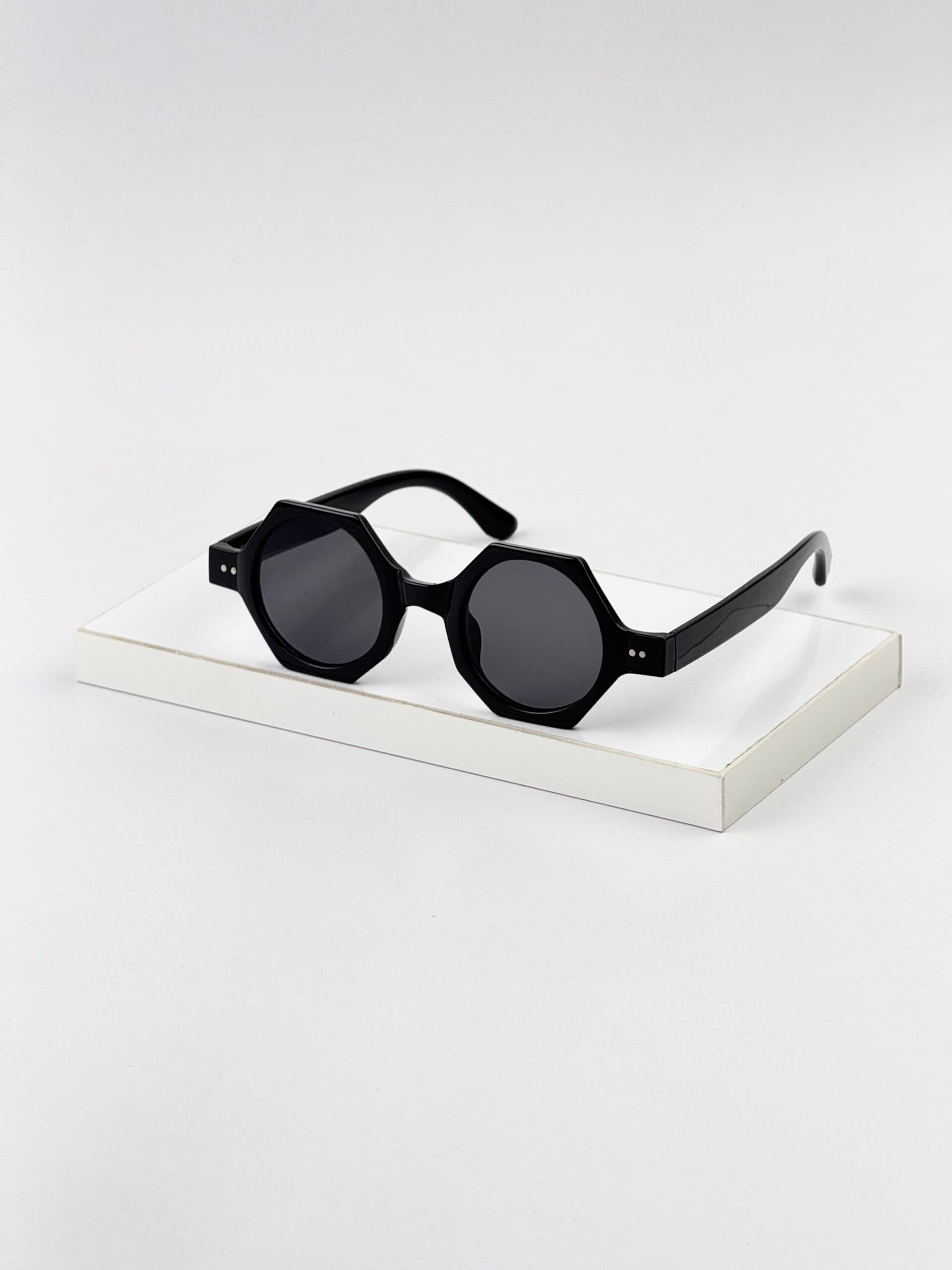 عینک آفتابی زنانه گوچی مدل GG5628