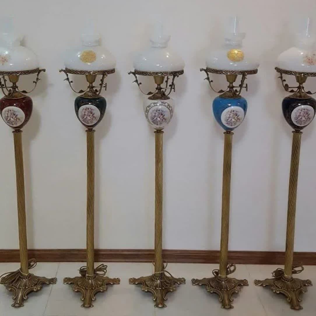 چراغ شمعدان ایستاده(کنار سالنی)