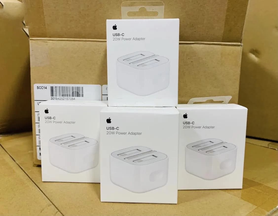 شارژر دیواری آیفون 20 وات مدل B/A سه پین USB C