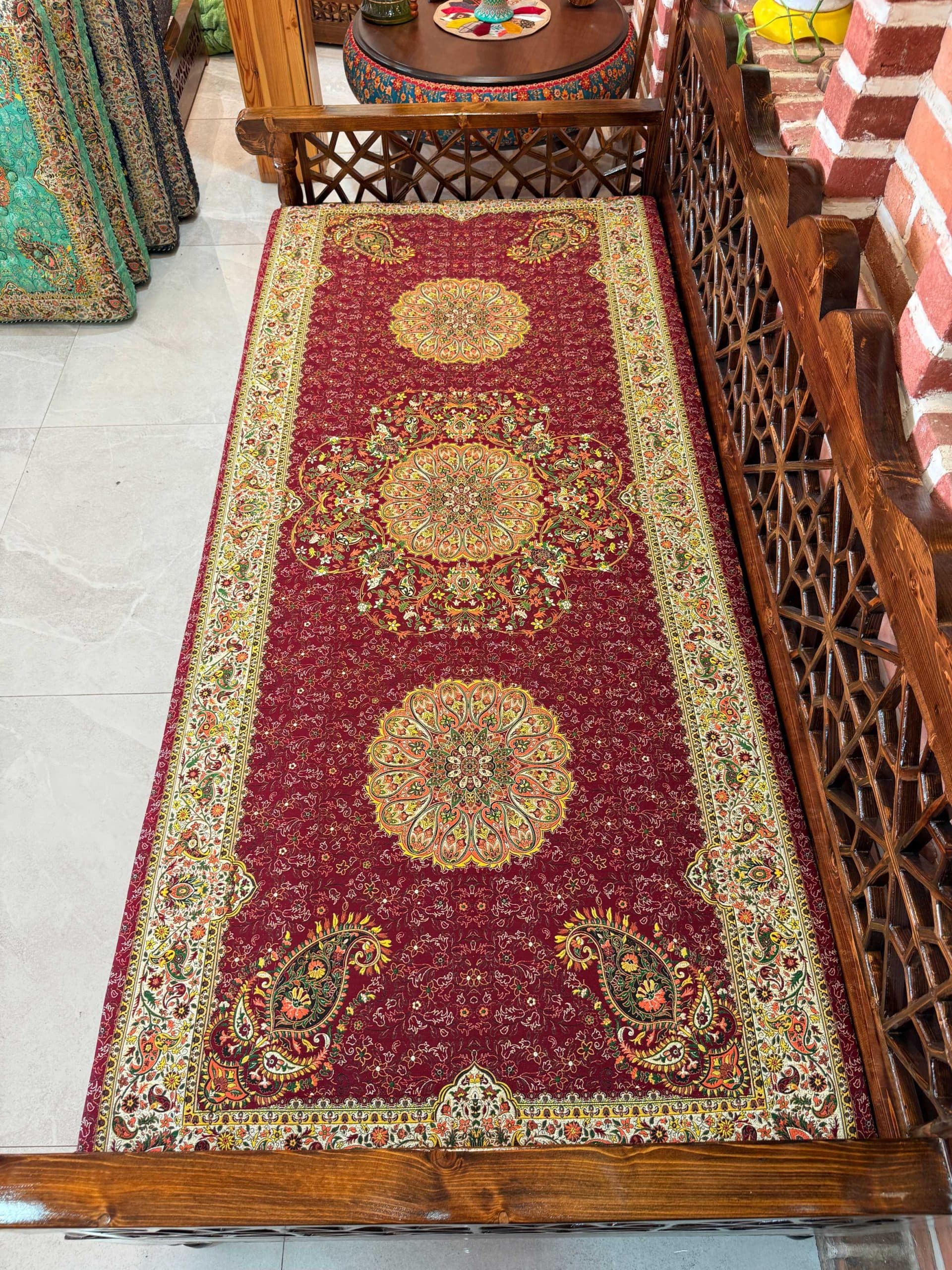 تشک سنتی زرشکی طرح افشار