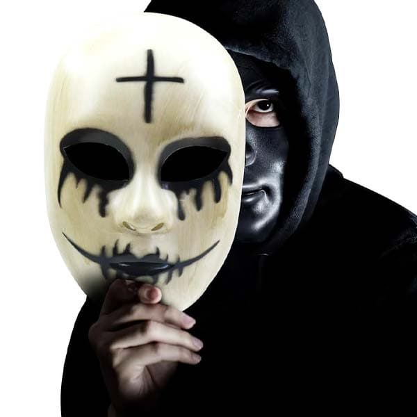 نقاب صلیب فیلم پاکسازی (THE PURGE) — تصویر ۴