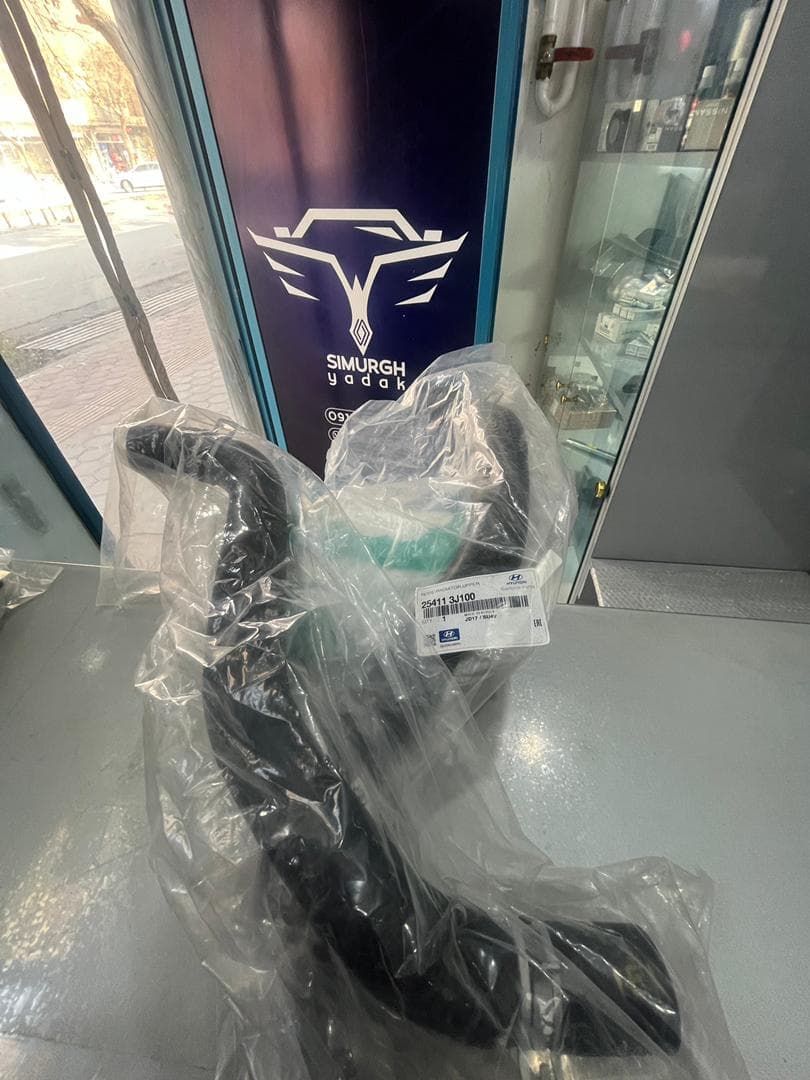 شيلنگ بالاي رادياتور Hyundai هيونداي وراکروز 254113J100