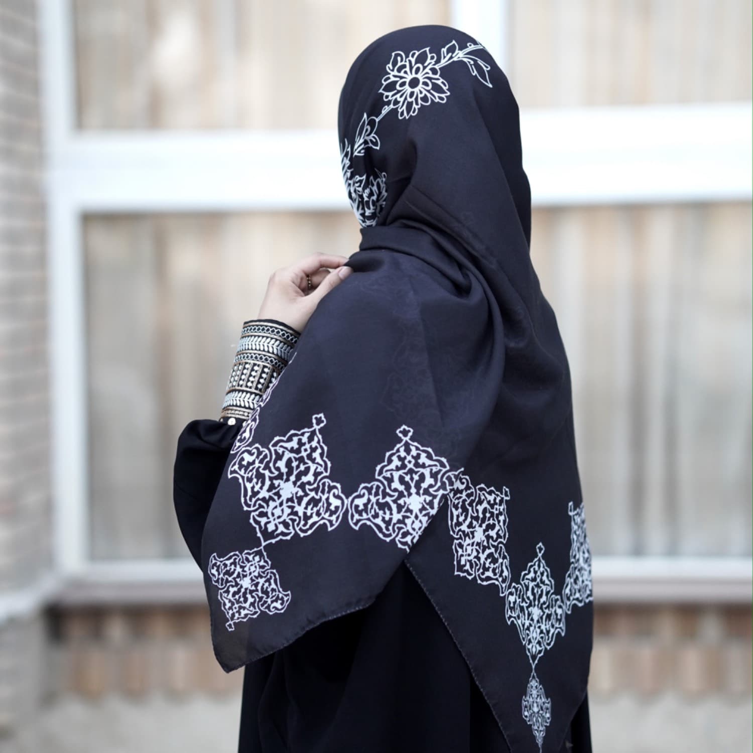روسری نخی حدیث عشق — تصویر ۳