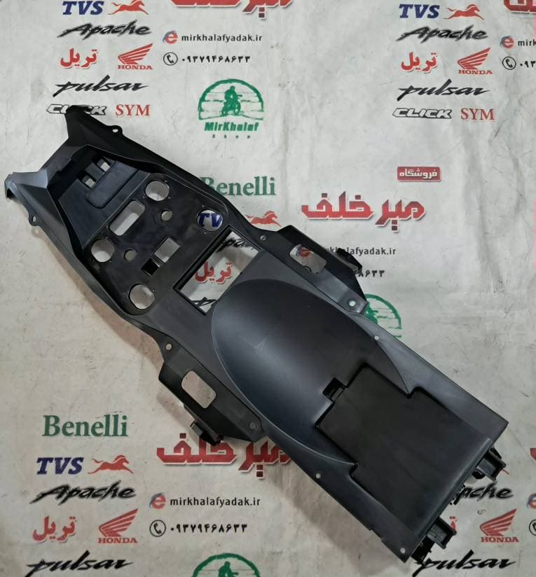 قاب فلاپ کاور شلگیر زیر زین بالای لاستیک تایر موتور یاماها mt 25 ام تی اصلی — تصویر ۲