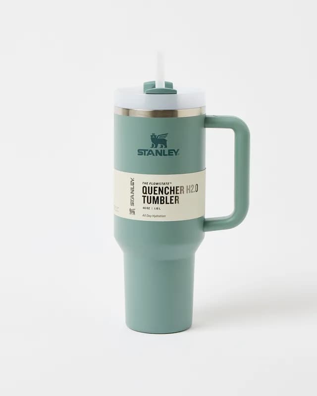 ماگ استنلی کوئنچر Stanley QuencherH2.0 FlowState Tumbler– ظرفیت ۱۱۸۰ میلیلیتر، عایق دوجداره و مناسب برای نوشیدنیهای گرم و سرد رنگ سبز — تصویر ۷