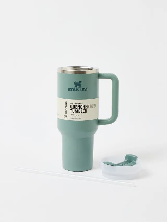ماگ استنلی کوئنچر Stanley QuencherH2.0 FlowState Tumbler– ظرفیت ۱۱۸۰ میلیلیتر، عایق دوجداره و مناسب برای نوشیدنیهای گرم و سرد رنگ سبز — تصویر ۵