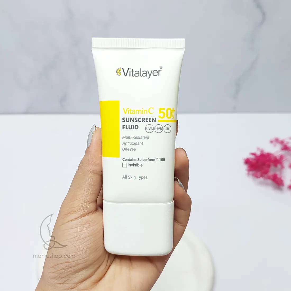 ضد آفتاب بی رنگ ویتامین C ویتالیر با SPF50 حجم 50 میلی لیتر