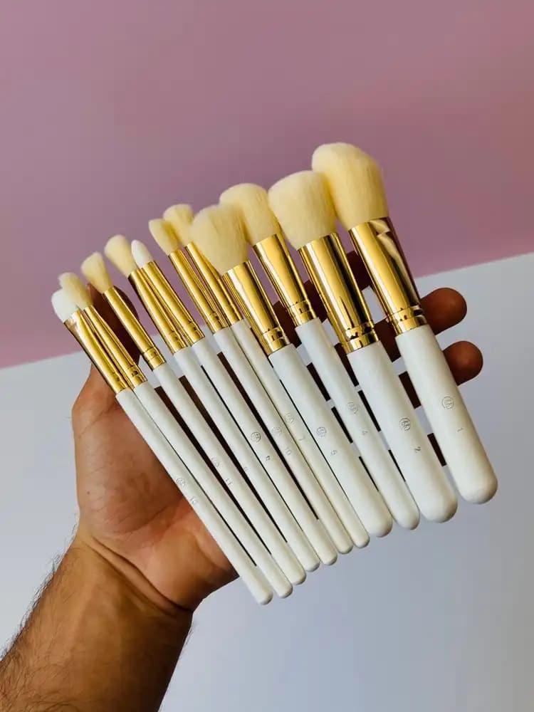 ست براش 11 تیکه BH Cosmetics | براش آرایشی لیوانی حرفه‌ای — تصویر ۳
