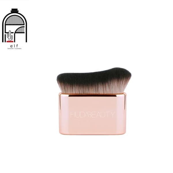 براش آرایشی بدن مدل ان.وای.ام.پی.اچ. بلور گلاو هدی بیوتی N.Y.M.P.H. Body Blur & Glow Brush Huda Beauty