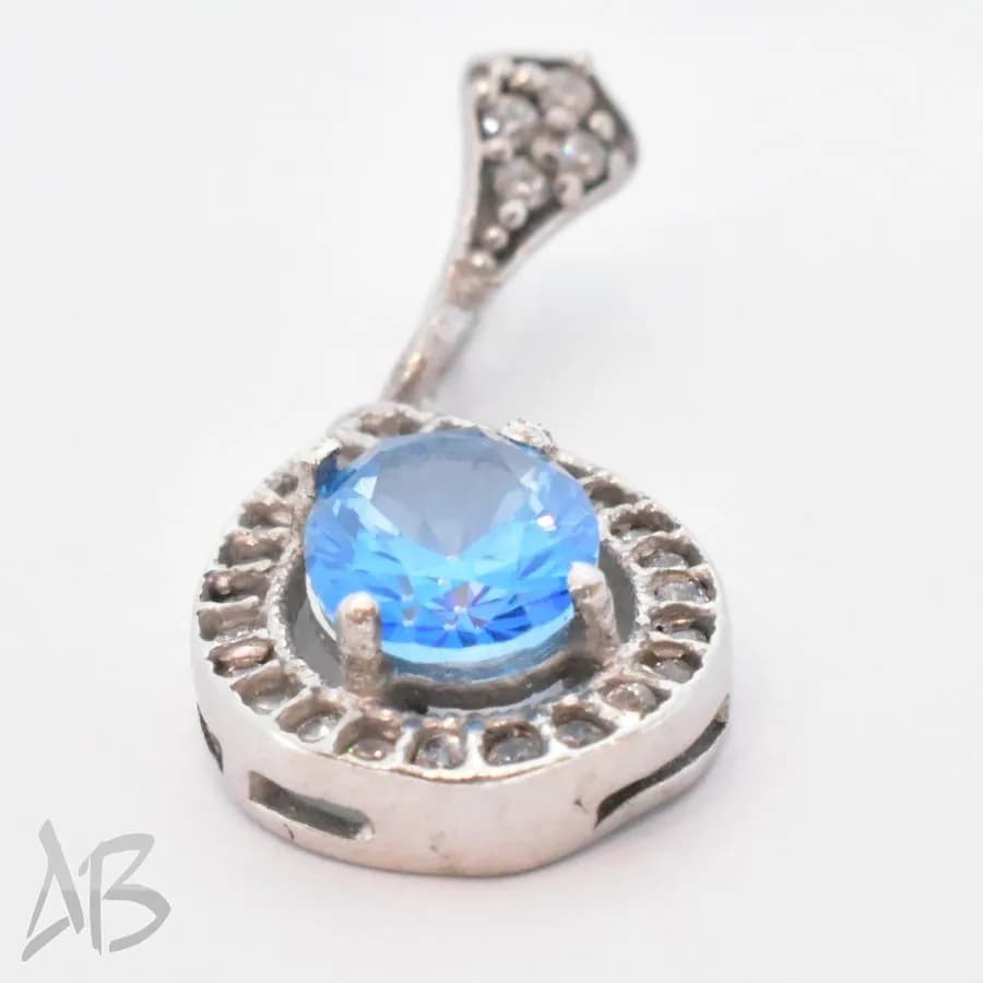 گردنبند نقره اصل (مدالی) نگین توپاز اصل برلیان کات سبك و زيبا کد Med93 — تصویر ۶