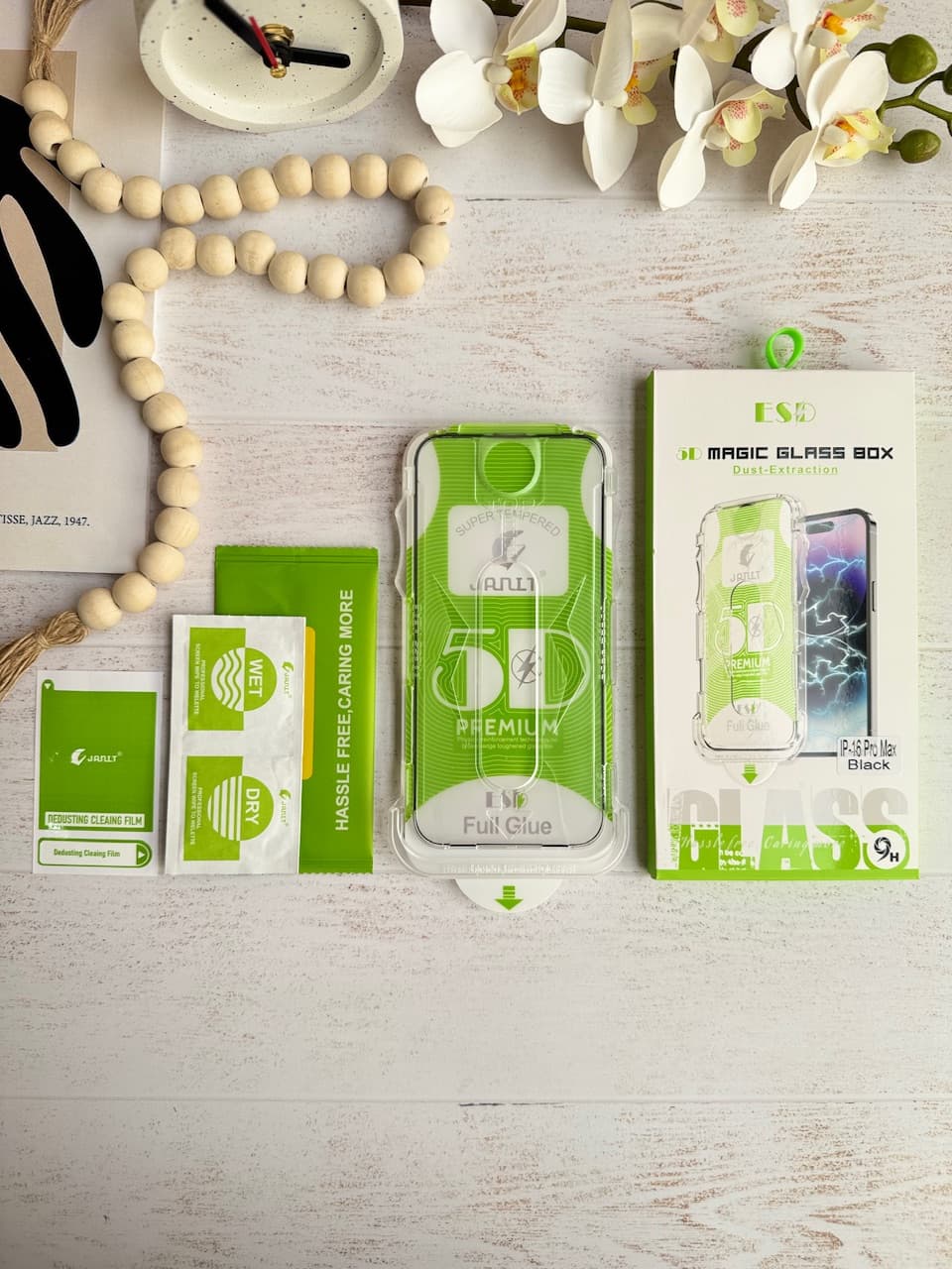 گلس آسان نصب Iphone 15 همراه با کیت نصب مدل Magic Glass Box 5D