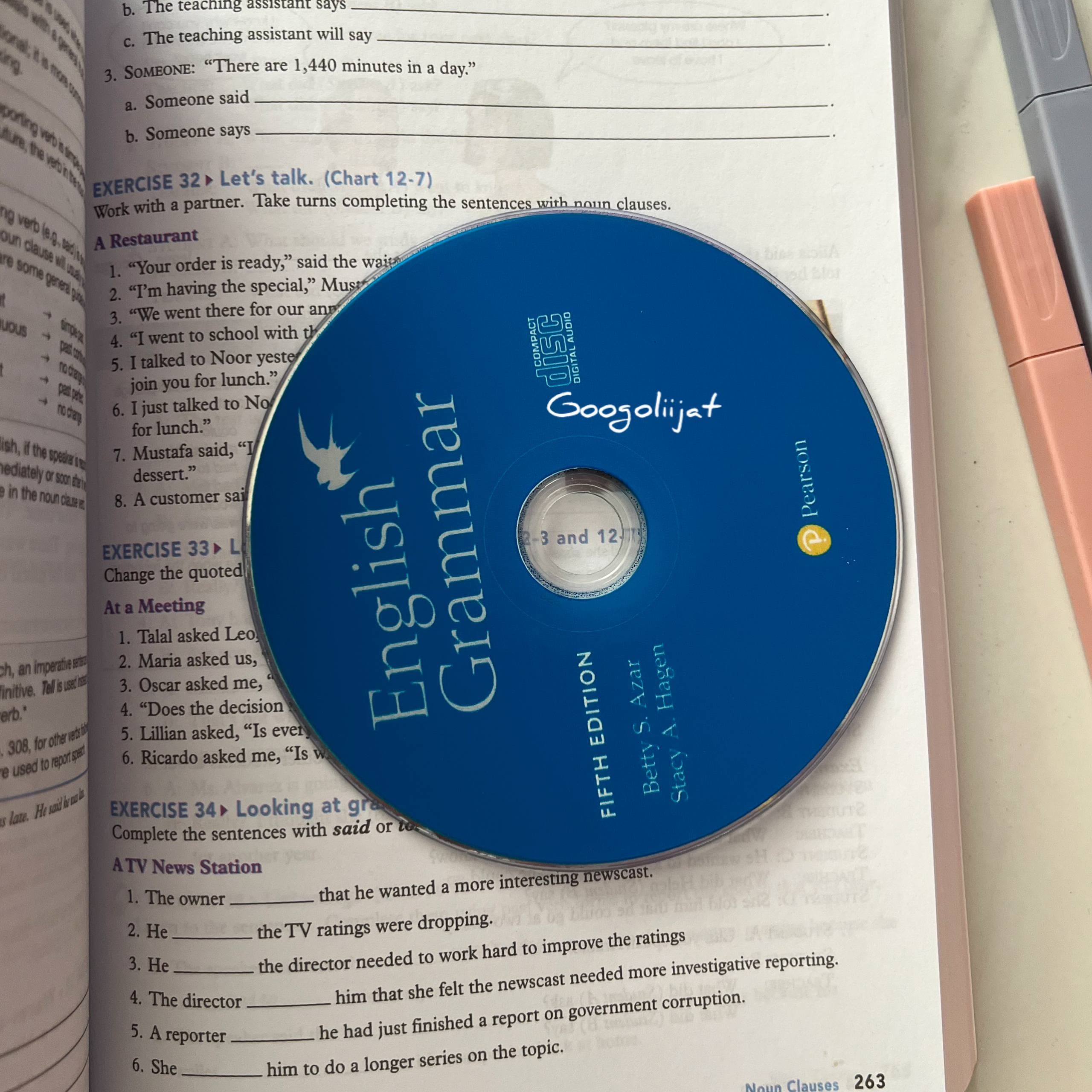 کتاب Understanding and using english grammar اثر Betty S. Azar and Stacy A. Hagen — تصویر ۳